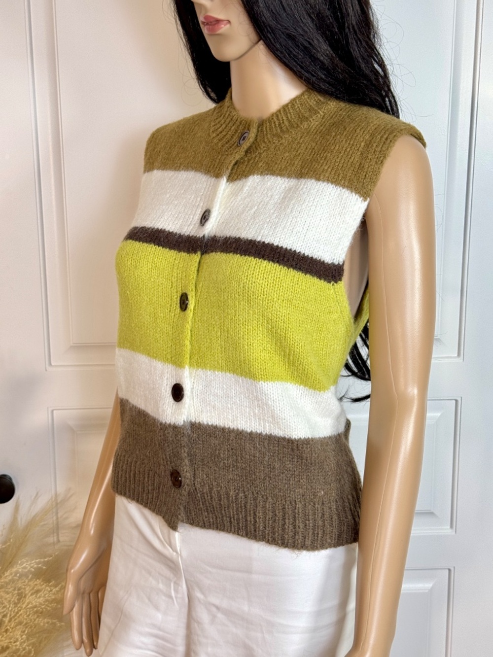 SLEEVELESS BUTTON UP COLOR BLOCK STRIPES SWEATER VEST TOP SIZE LARGE - NWT - Picture 9 of 15